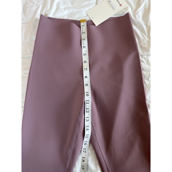 NEW Lululemon GLOW UP HR TIGHT 28" Size 8  Lavender Lux Workout Shaping NWT - Picture 4 of 10
